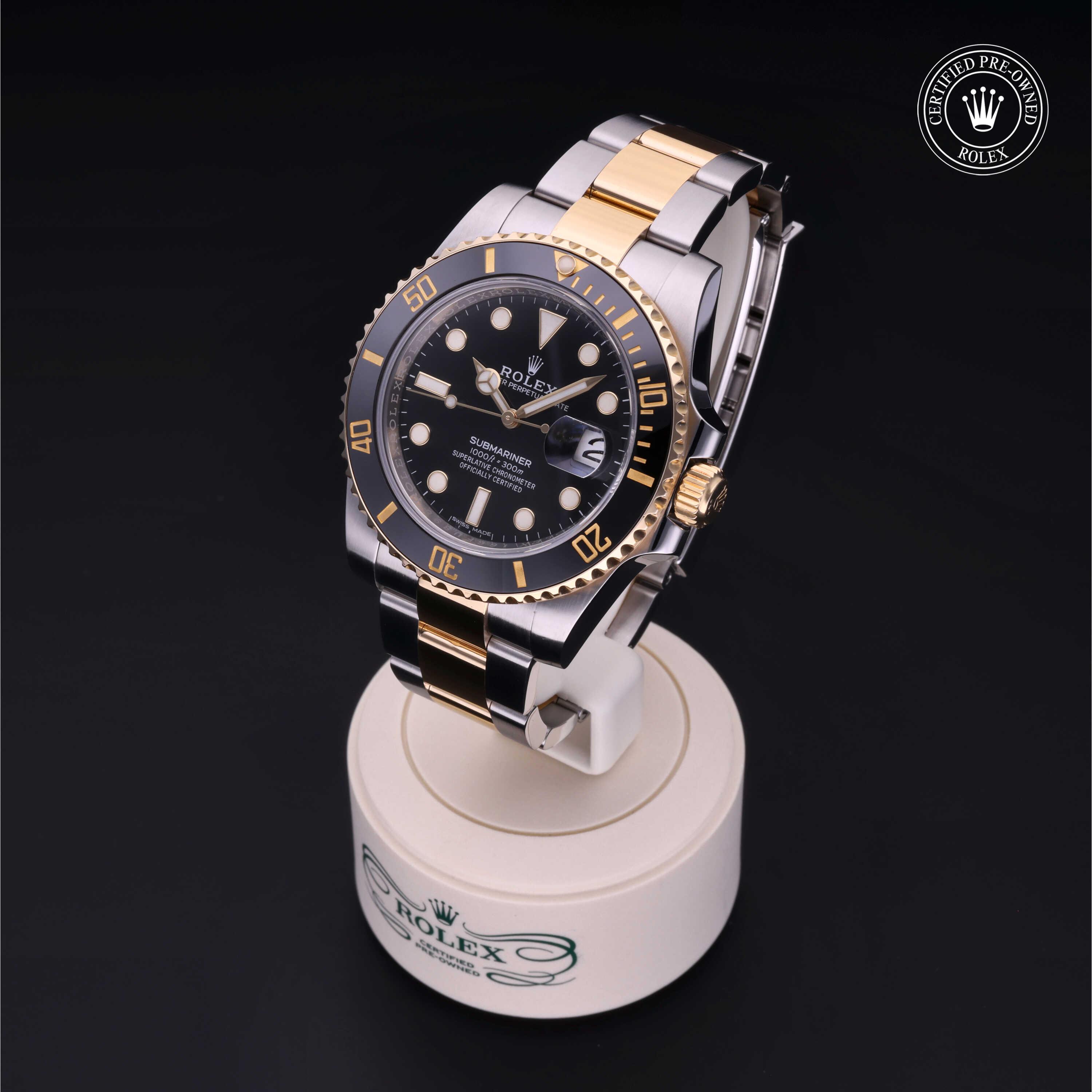 Submariner Date 勞力士中古錶認證 2017, 40毫米, 18K黃金鋼
型號: 116613LN