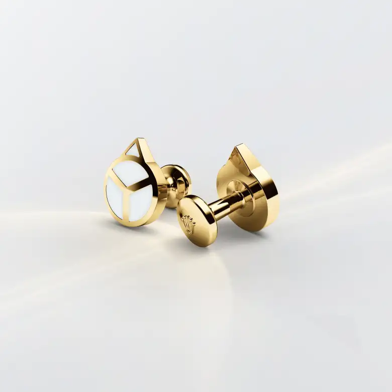 ‘Hand’ cufflinks