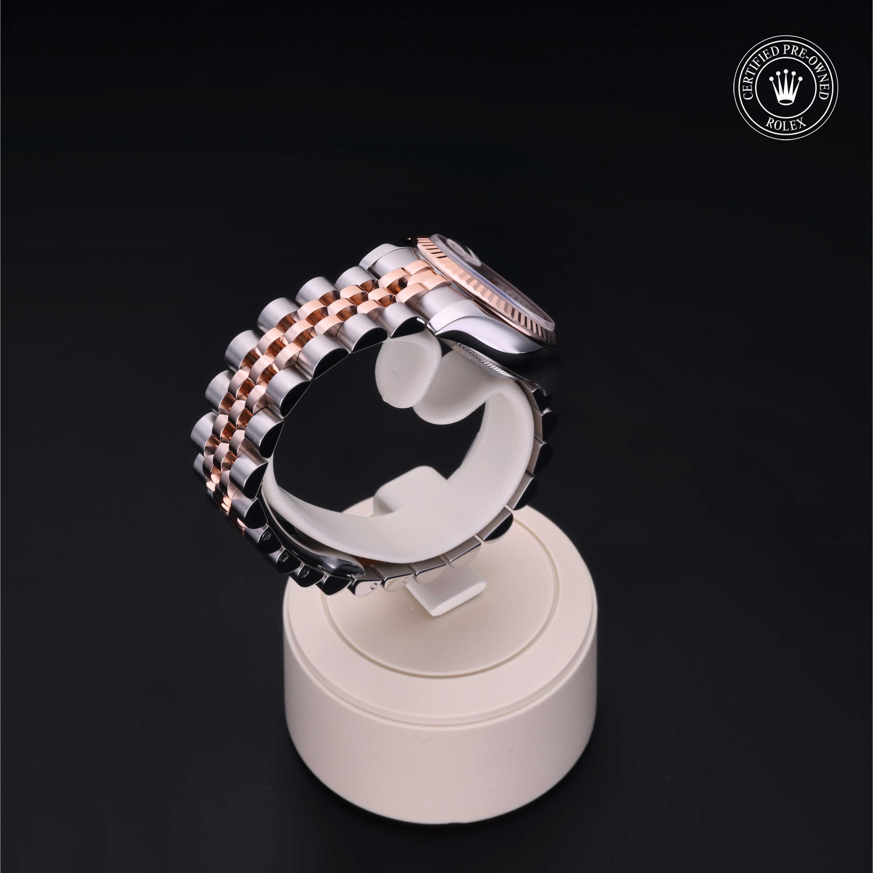 Lady-Datejust 26 Rolex Certified Pre-Owned 2012, 26 mm, Rolesor 18 Carat Red
Reference: 179171