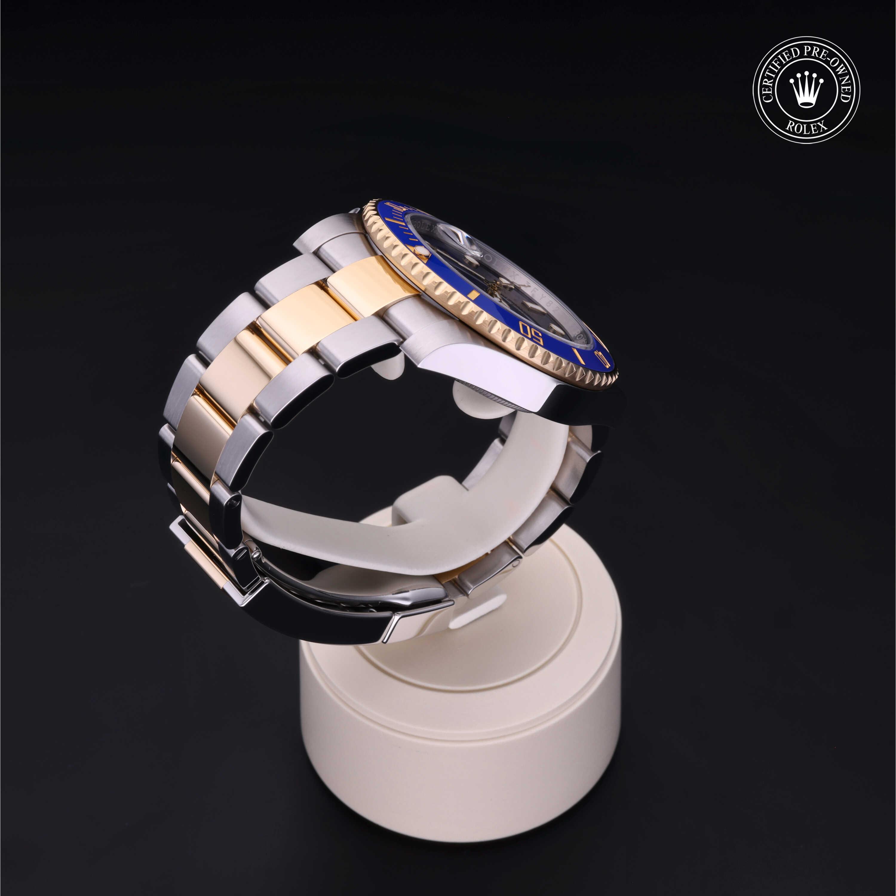 Submariner Date 勞力士中古錶認證 2017, 40毫米, 18K黃金鋼
型號: 116613LB