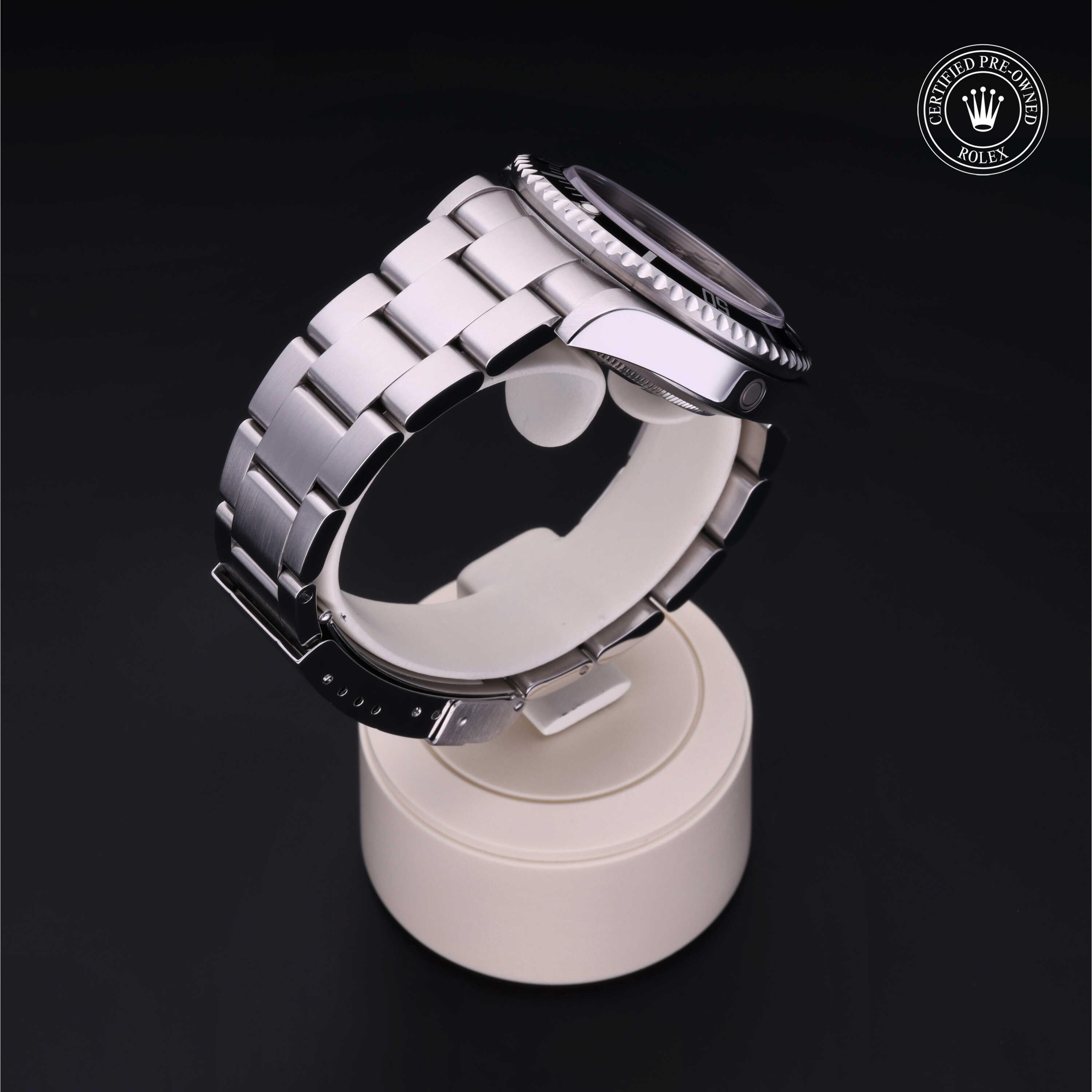 Oyster Perpetual Sea-Dweller Rolex Certified Pre-Owned 2006, 40 mm, Steel
Reference: 16600