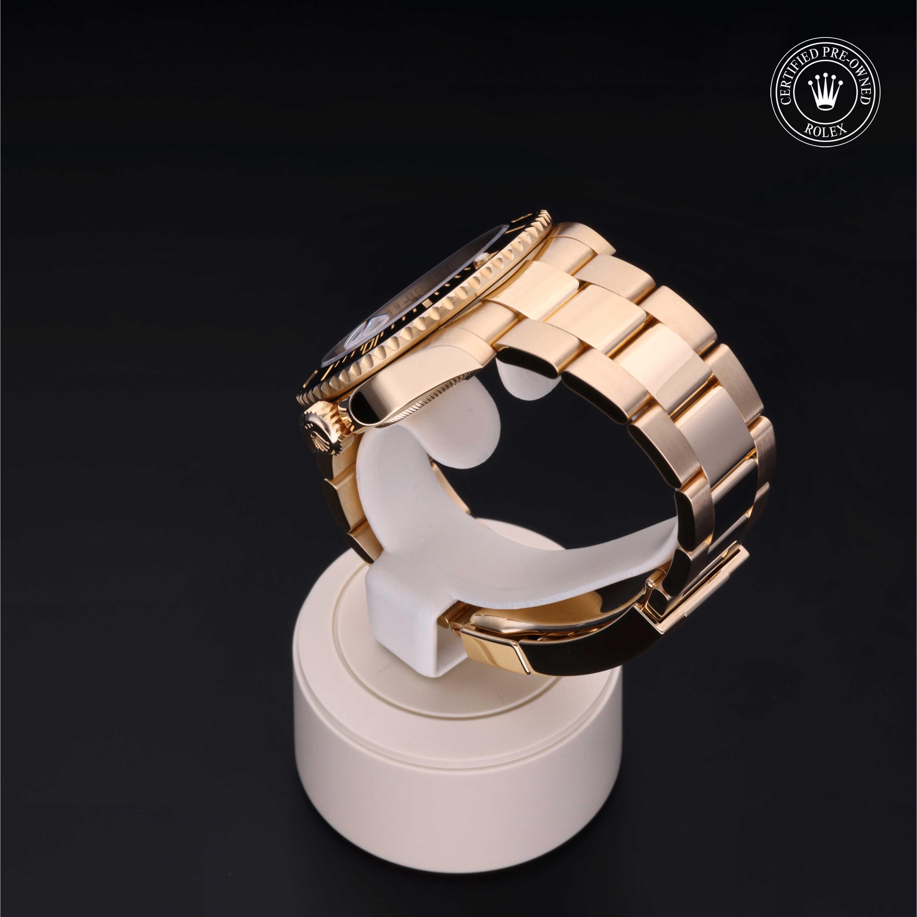 Submariner Date 勞力士中古錶認證 2022, 41毫米, 18K黃金
型號: 126618LN
