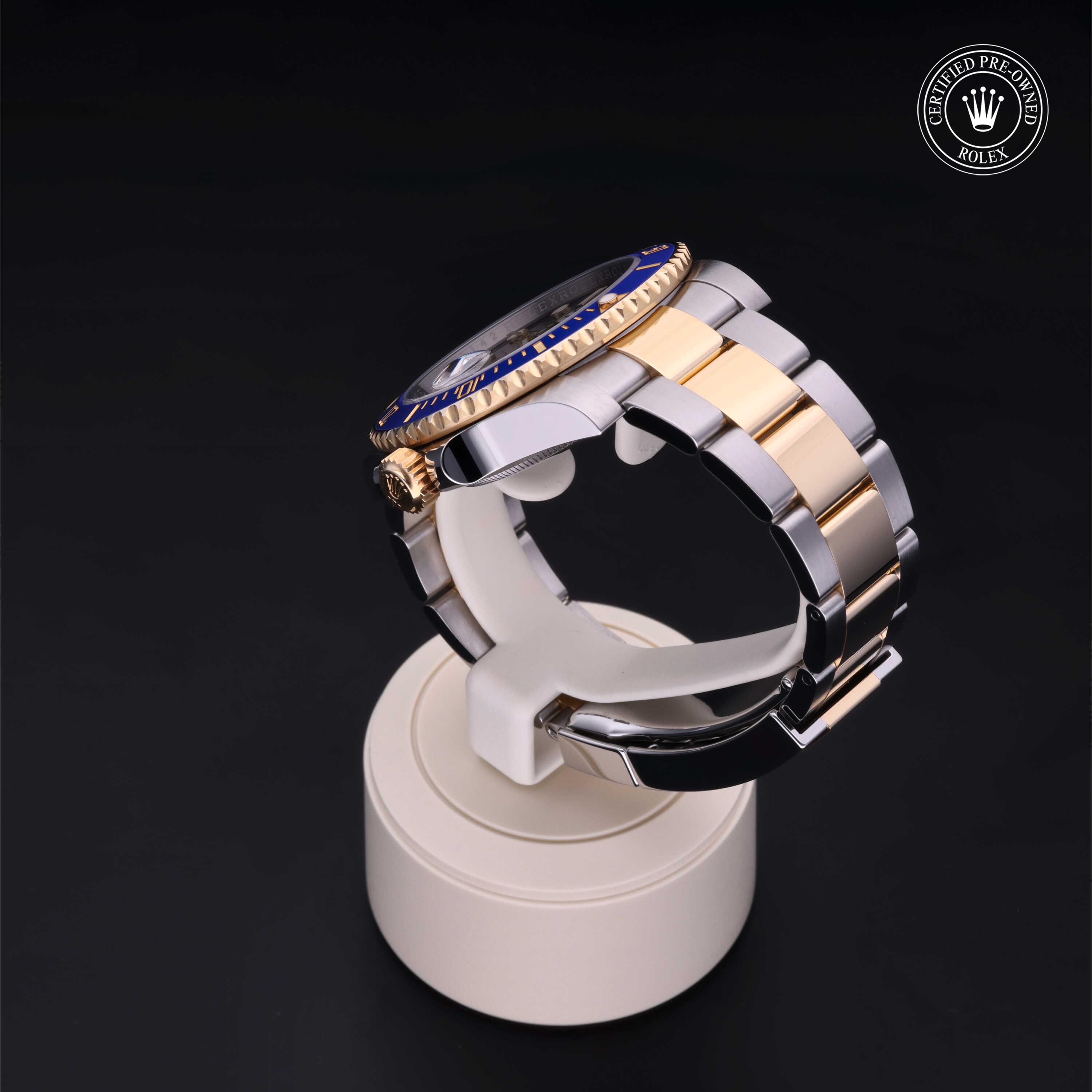 Submariner Date 勞力士中古錶認證 2017, 40毫米, 18K黃金鋼
型號: 116613LB