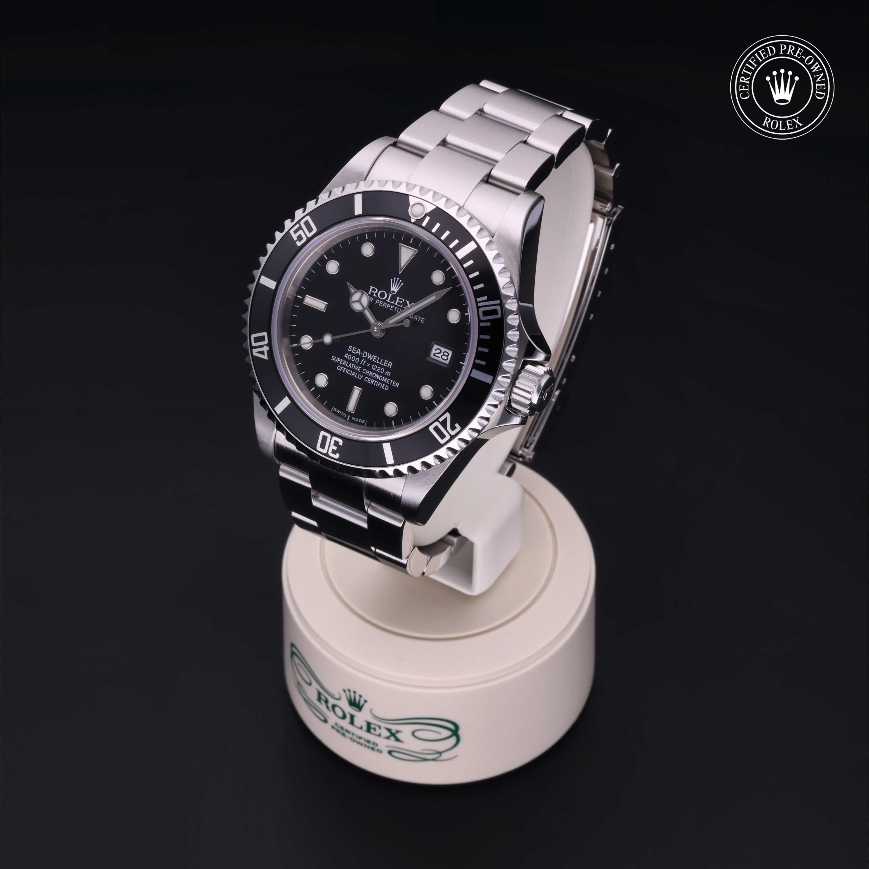 Oyster Perpetual Sea-Dweller Rolex Certified Pre-Owned 2006, 40 mm, Steel
Reference: 16600
